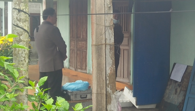 Hiện trường nơi xảy ra cái chết bất thường của cụ bà. Ảnh: V.Vương.