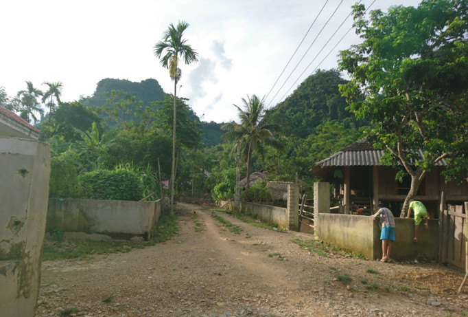 Một góc bản Phống. Ảnh: Hoàng Lam.