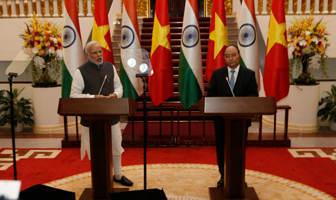 Thủ tướng Nguyễn Xuân Phúc và Thủ tướng Ấn Độ Narendra Modi 