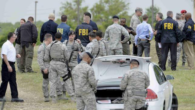 Bên trong Căn cứ Không quân Lackland.