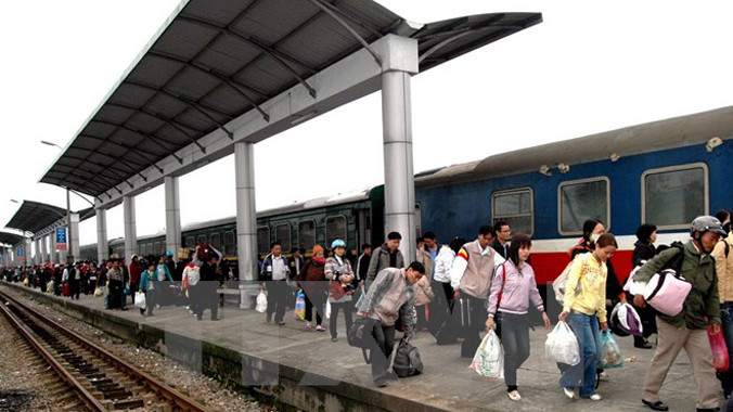 Ga Vinh rất tấp nập hành khách vào dịp cuối năm. Nguồn: TTXVN.