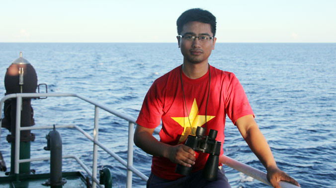 Phóng viên Công Khanh tại Hoàng Sa. ảnh: Trần Tuấn