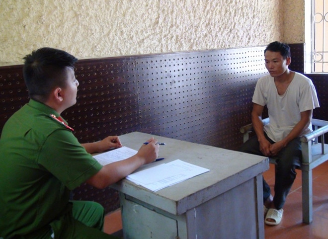 Công an TP Hà Giang lấy lời khai của đối tượng Lý Văn Bằn