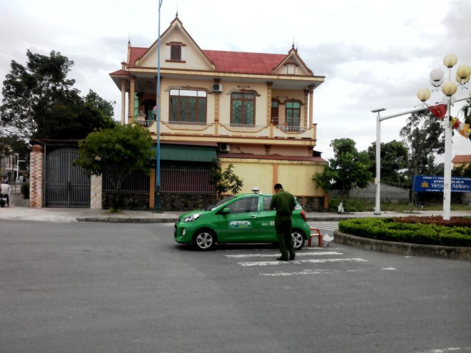 Tên trộm vứt lại chiếc xe tại một tuyến đường ở TP Đồng Hới, cách hiện trường vụ trộm hơn 50 km. Ảnh: Văn Được