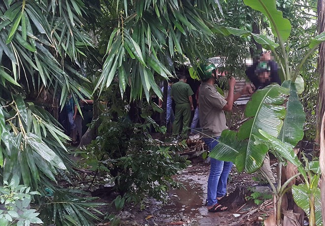 Lực lượng chức năng phong tỏa hiện trường ngày 18/8. Ảnh: D.T