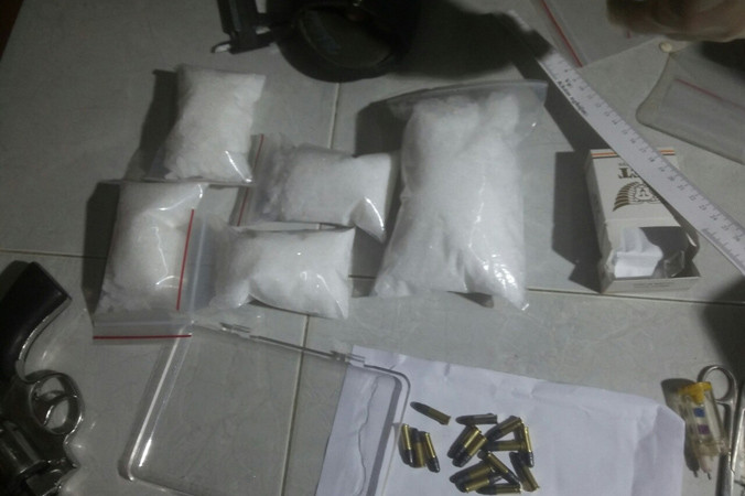 Tang vật thu giữ.