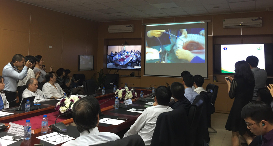 Họp báo công bố ca ghép gan cấp cứu thành công. - Ảnh: Thái Hà 