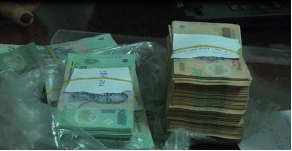 Số tiền tang vật.