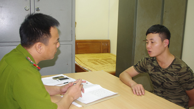 Đối tượng Dương khai nhận hành vi phạm tội tại cơ quan Công an