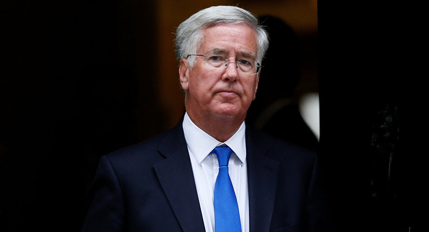 Bộ trưởng Quốc phòng Anh Michael Fallon. Ảnh: Reuters