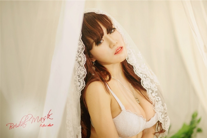 Mai Thỏ hóa thân thành cô dâu nội y