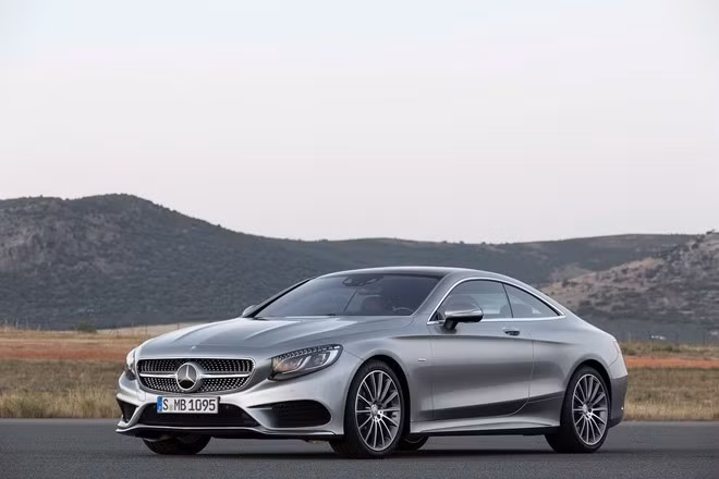 Sang trọng như Mercedes C-Class Coupe đời mới