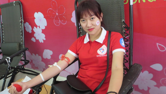 Chủ Nhật Đỏ tại Nghệ An: Màu hồng chào xuân