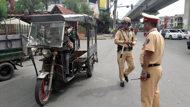 Sở GTVT Hà Nội nói gì về thông tin cấm xe ba bánh từ 1/7?