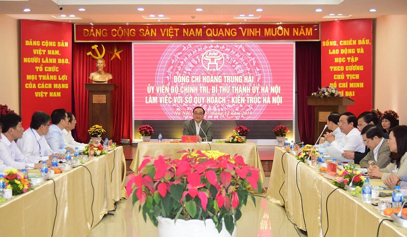 Bí thư Hà Nội: Quy hoạch mà chạy theo thì không hoàn hảo được