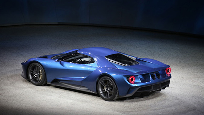 Ford GT là mẫu xe kế nhiệm huyền thoại GT40 trước đây.