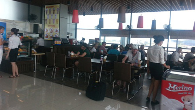 Hiện các doanh nghiệp tư nhân khai thác gần 50% dịch vụ phi hàng không tại sân bay. Ảnh minh họa.