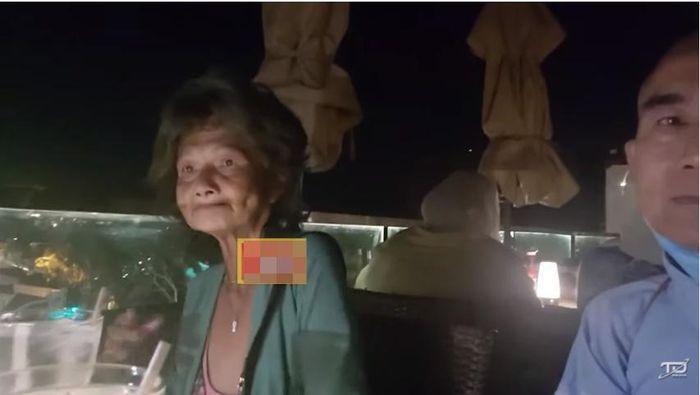 Showbiz 8/9: Hình ảnh mới nhất của cựu ca sĩ Kim Ngân sau khi rời xa Thuý Nga