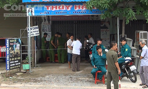 Tiệm cắt tóc - nơi xảy ra vụ việc.