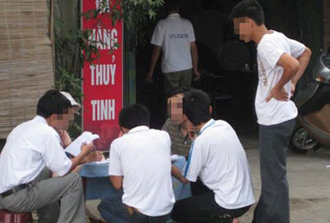 Mỗi năm có hàng nghìn sinh viên bị đuổi học, bỏ học.