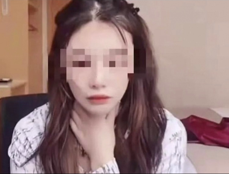 Cô gái bị trộm tro cốt sau khi tự tử. (Ảnh: thepaper.cn)