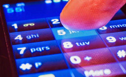 Hầu tòa vì theo dõi tình cũ bằng ứng dụng gián điệp