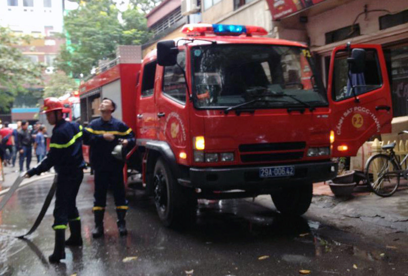 2 xe cứu hỏa được điều động đến hiện trường.