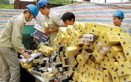  Hiệp hội kiến nghị Chính phủ chỉ đạo tiêu hủy toàn bộ thuốc lá nhập lậu bị tịch thu nhằm chống tái thẩm lậu. Ảnh minh hoạ: Internet