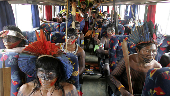 Thổ dân rừng già Amazon sẵn sàng chào đón đại chiến Anh-Italia