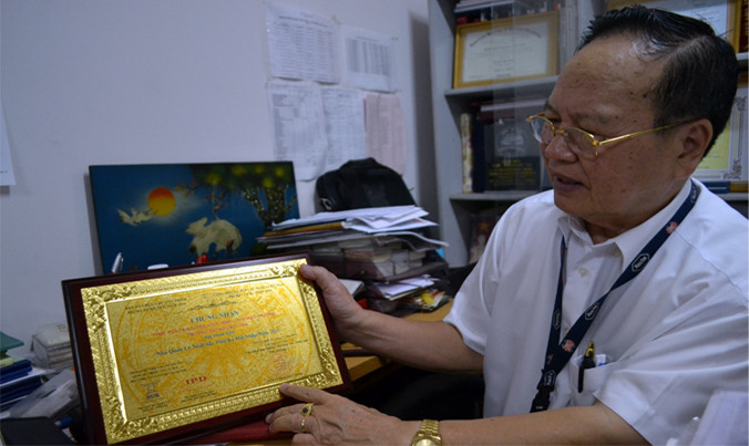 Thầy thuốc Nhân dân, PGS.TS. Nguyễn Ngọc Minh và Danh hiệu “Nhà Quản lý Xuất sắc Thời kỳ Hội nhập”.