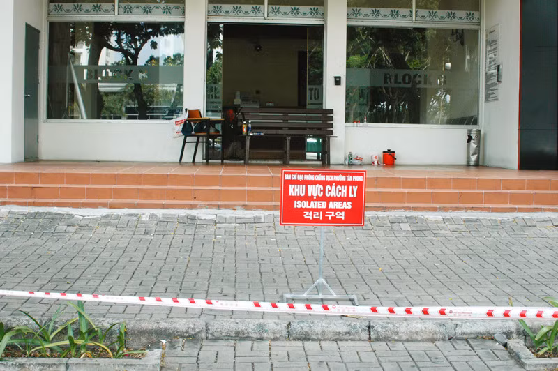 Phong tỏa chung cư cao cấp tại TPHCM phòng chống Covid-19