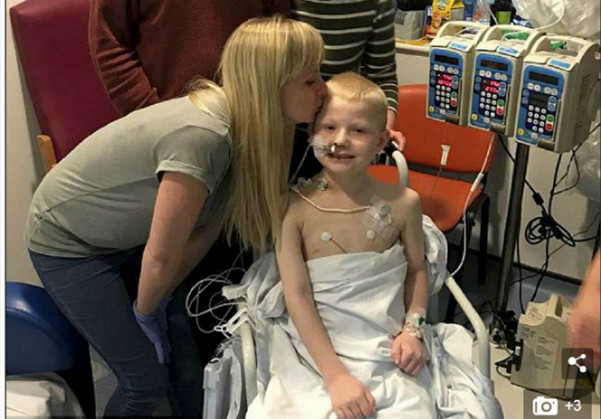 Jay bình phục sau hiến tạng. Ảnh: SWNS. 