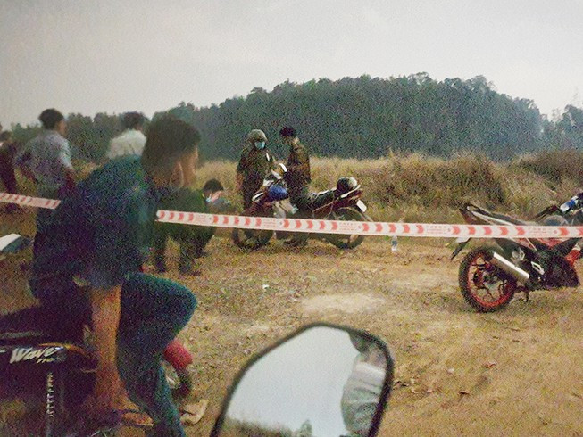 Công an huyện Bình Chánh sau đó phối hợp với các đơn vị nghiệp vụ Công an TP.HCM khám nghiệm hiện trường, điều tra làm rõ