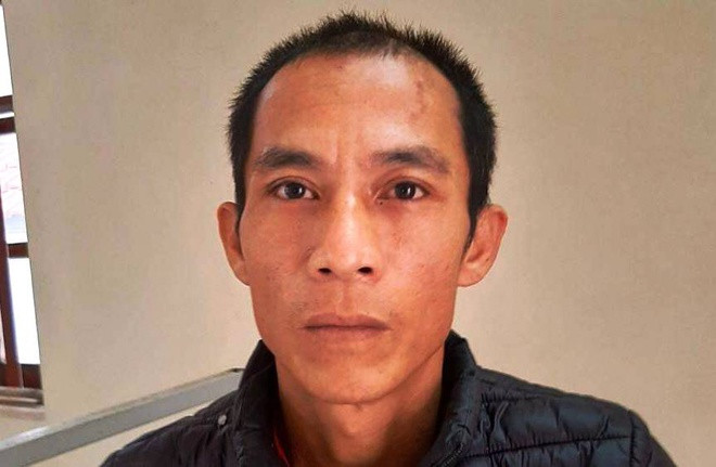 Trần Văn Sơn tại cơ quan công an