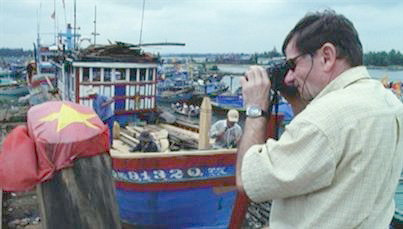 Cảnh trong phim Andre Menras - một người Việt.