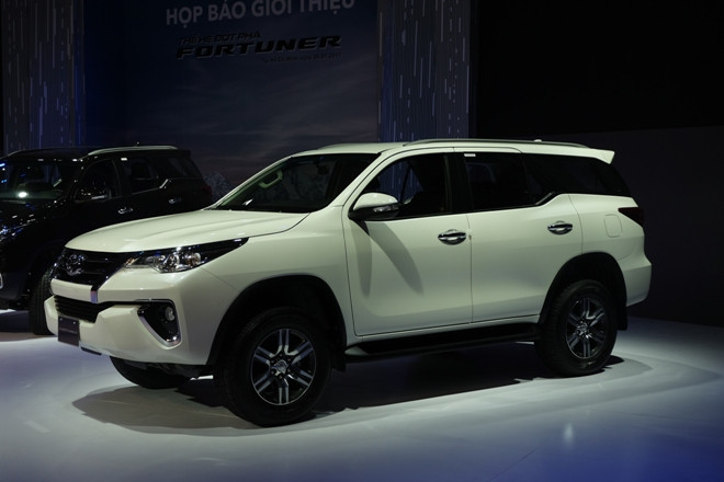 Toyota Fortuner 2017 đang khiến đối thủ ‘lo sợ’?