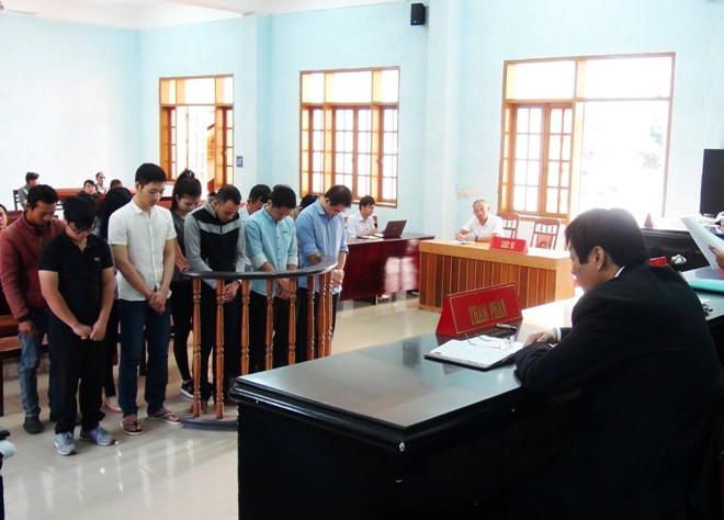 10 đối tượng trước vành móng ngựa