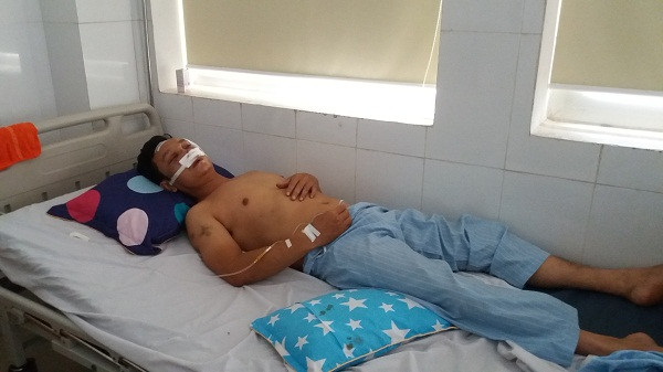 Nạn nhân Trần Xuân Hưng điều trị tại bệnh viện.