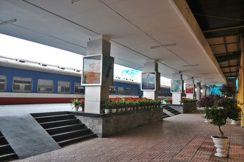 Ngành đường sắt cho rẳng sự tham gia của các tập đoàn tư nhân lớn sẽ giúp khai thác có hiệu quả và giảm áp lực đầu tư từ ngân sách. Ảnh: Quý Đoàn.