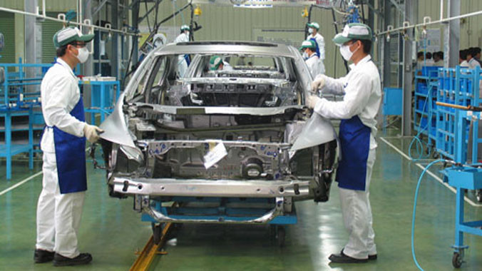 Thuế suất nhập khẩu sẽ bằng 0% đang khiến các nhà sản xuất cân nhắc nhập khẩu xe nguyên chiếc thay vì lắp ráp trong nước. Ảnh: TN.