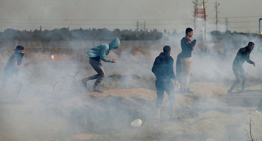 Người biểu tình Palestine tập trung tại Dải Gaza phản đối quyết định công nhận Jerusalem là thủ đô của Israel của Trump. Ảnh: Reuters