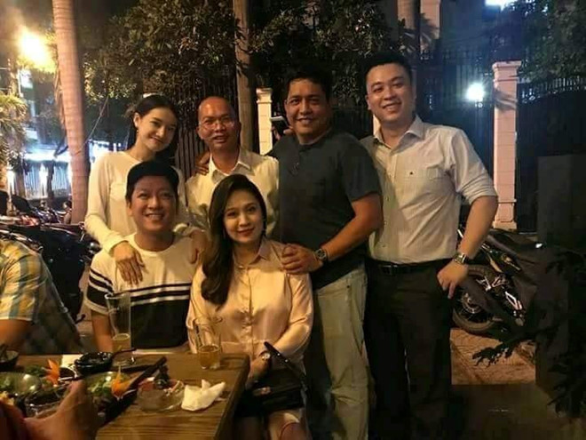 Trường Giang- Nhã Phương lần đầu công khai xuất hiện cùng nhau sau lễ đính hôn.