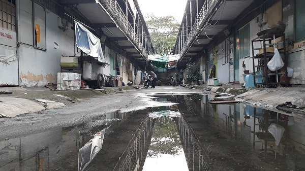 Hiện còn khoảng 20 hộ dân bám trụ lại khu tạm cư An Phú.