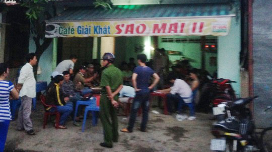 Hiện trường vụ bắt giữ cá độ bóng đá 