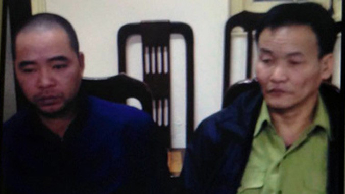 Hai đối tượng Thắng, Hùng cùng tang vật của vụ án. Ảnh: Cơ quan điều tra cung cấp.