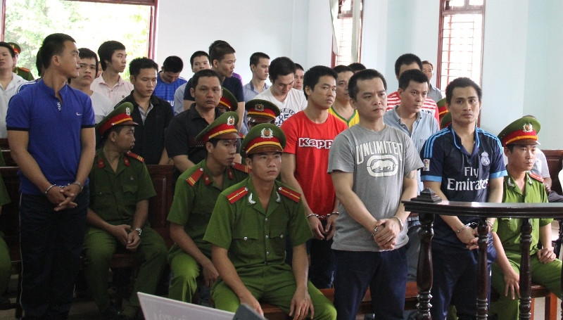 Các bị cáo trước tòa.