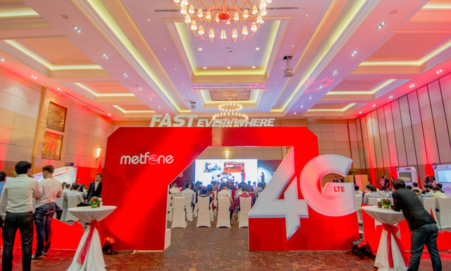 Viettel là nhà mạng duy nhất tại Việt Nam có kinh nghiệm triển khai 4G trước khi cung cấp chính thức. Trong ảnh là một sự kiện với 4G do Metfone (công ty con của Viettel tại Campuchia) tổ chức. Ảnh: Nguyễn Hòa.