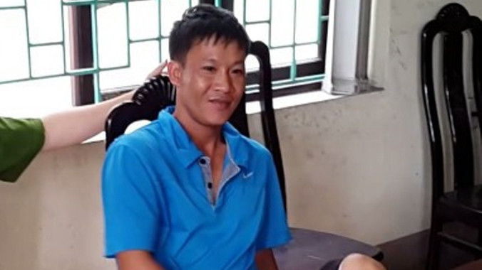 Bắt giam người mua bài bịp có chất phóng xạ