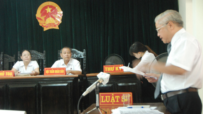 Phiên tòa sáng 20/8. Ảnh: XB