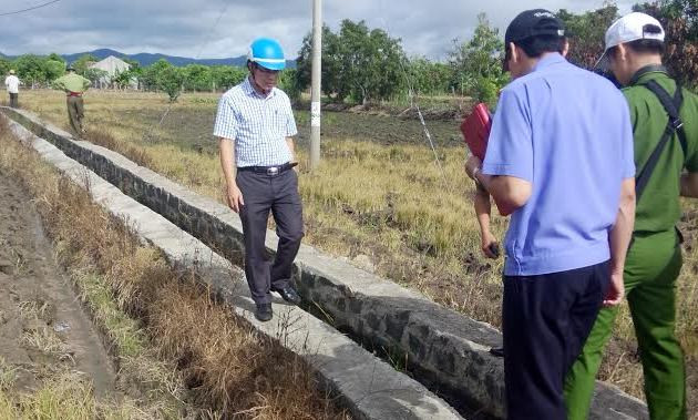 Công an tỉnh Gia Lai kiểm kênh mương
